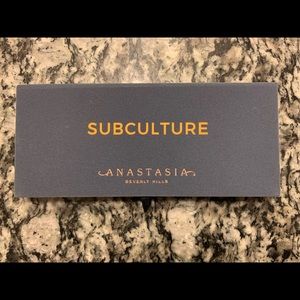 Anastasia Subculture Pallet